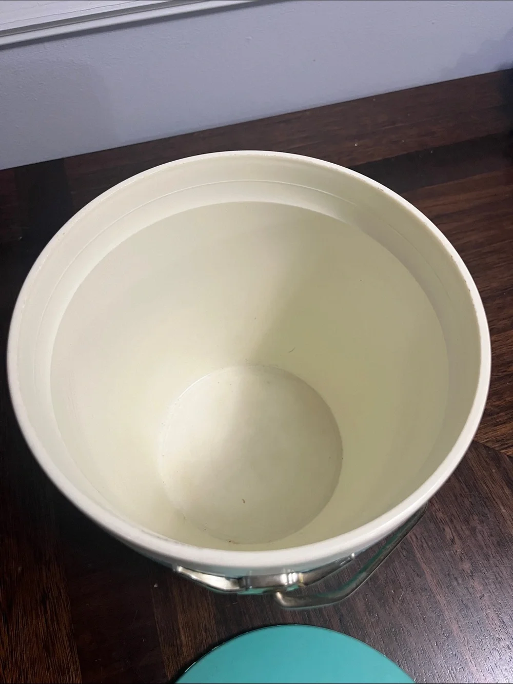 VINTAGE MCM Turquoise Ice Bucket with Gold Bull Tap and Cream Rim BAR KITCHEN